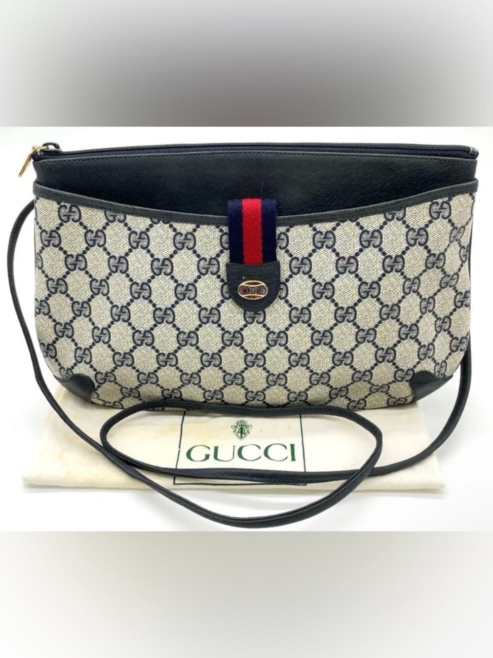 GUCCI GG Supreme Sherry Line
Navy Leather Shoulder Bag